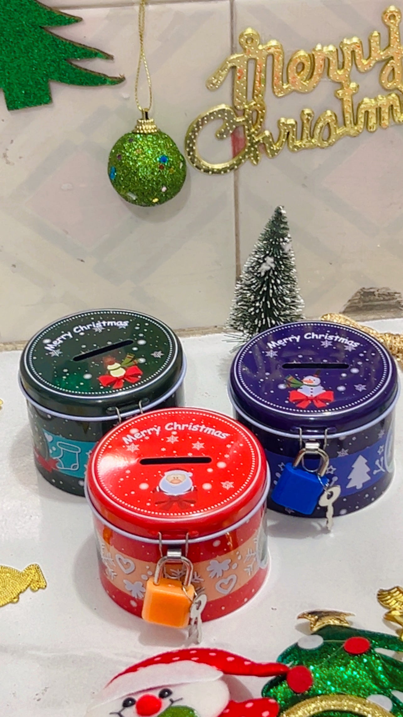 christmas round mini piggy bank